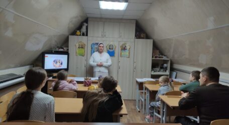 В приходской воскресной школе Сретенского храма прошли открытые уроки